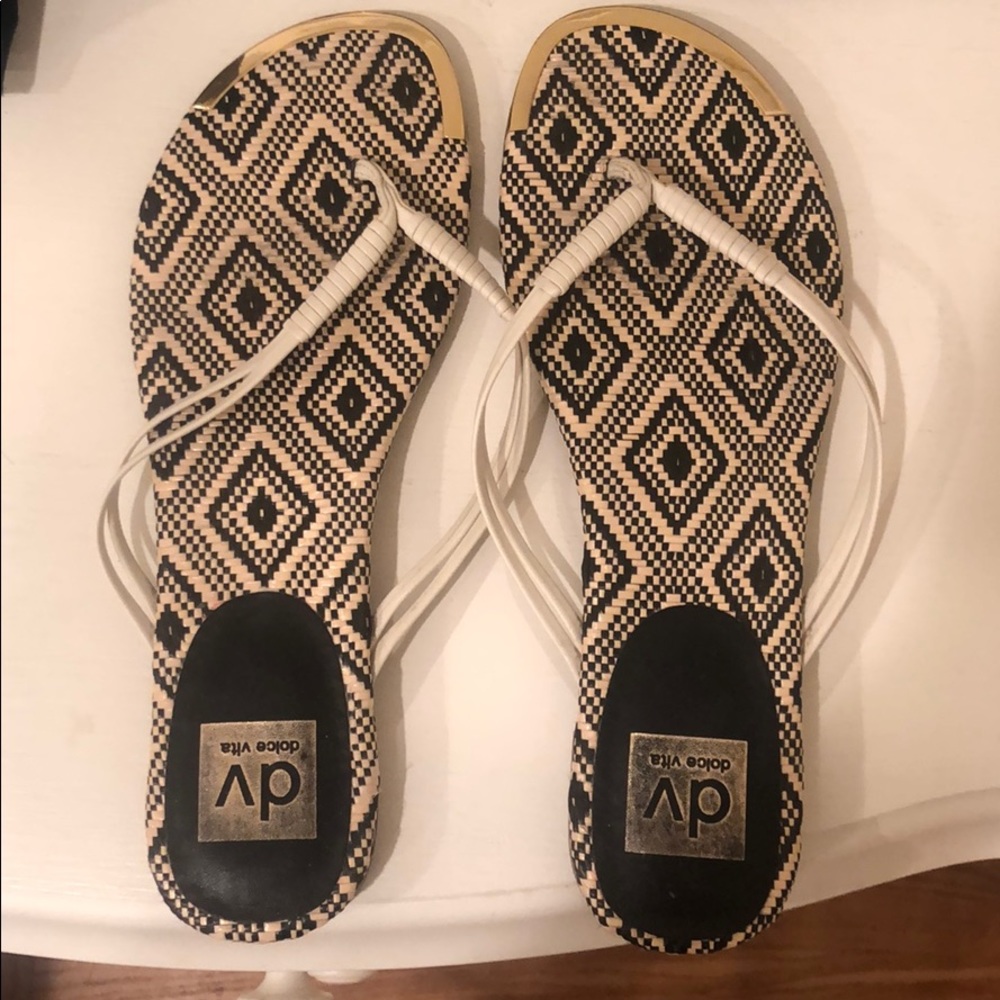 Dolce vita flip flops